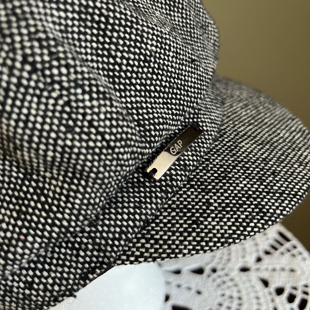 Like New Gap Women's Tweed Newsboy Style Hat Size S/M - Picture 6 of 8